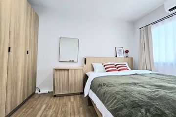 3 Bedroom Townhouse for rent in Saphan Sung, Bangkok