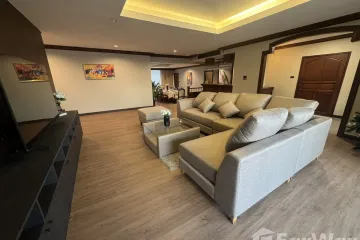 3 Bedroom Apartment for rent in Khlong Tan Nuea, Bangkok near BTS Phrom Phong
