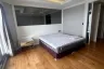 1 Bedroom Condo for rent in Nusa State Tower Condominium, Silom, Bangkok near BTS Surasak