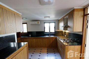 3 Bedroom House for rent in Khlong Tan Nuea, Bangkok