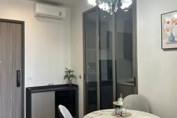 1 Bedroom Condo for rent in Wat Phraya Krai, Bangkok