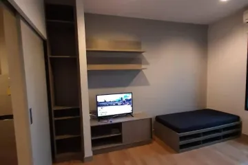 Condo for rent in Chom Phon, Bangkok near MRT Lat Phrao