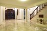 5 Bedroom Townhouse for rent in Khlong Tan Nuea, Bangkok