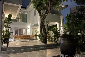 5 Bedroom House for rent in Suan Luang, Bangkok near MRT Phatthanakan