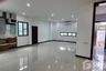 5 Bedroom House for rent in Phra Khanong Nuea, Bangkok