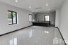 5 Bedroom House for rent in Phra Khanong Nuea, Bangkok