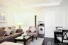 Apartment for rent in Cape House, Lumpini, Bangkok near BTS Ploen Chit