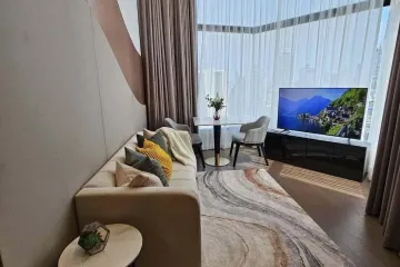 2 Bedroom Condo for rent in Maha Phruettharam, Bangkok near MRT Hua Lamphong