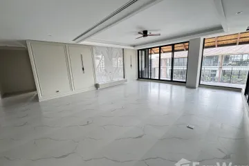 4 Bedroom Apartment for rent in Raveevan Suites, Khlong Tan Nuea, Bangkok near MRT Sukhumvit