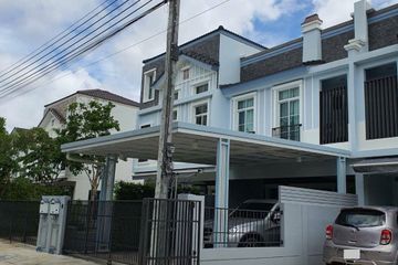 3 Bedroom Townhouse for rent in Dokmai, Bangkok