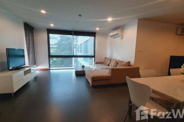 2 Bedroom Condo for rent in Khlong Toei Nuea, Bangkok near MRT Phetchaburi
