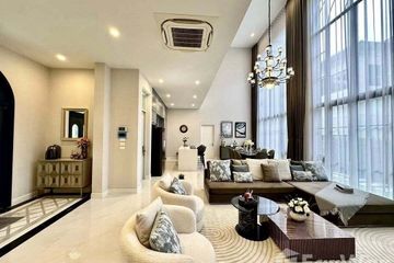 5 Bedroom House for rent in Hua Mak, Bangkok