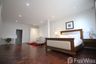 6 Bedroom House for rent in Chan Kasem, Bangkok near MRT Phawana