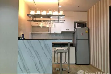 2 Bedroom Apartment for rent in Khlong Toei Nuea, Bangkok near MRT Phetchaburi