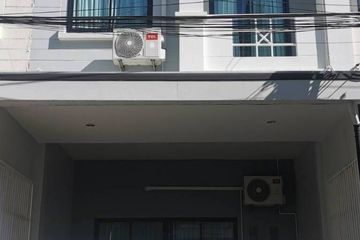 3 Bedroom Townhouse for rent in Khlong Chan, Bangkok