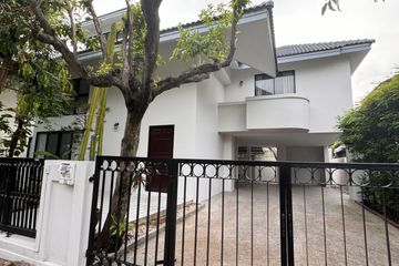 5 Bedroom House for rent in Khlong Tan Nuea, Bangkok
