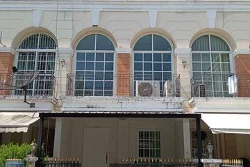 3 Bedroom Townhouse for rent in Hua Mak, Bangkok