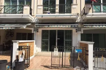 3 Bedroom Townhouse for rent in Hua Mak, Bangkok