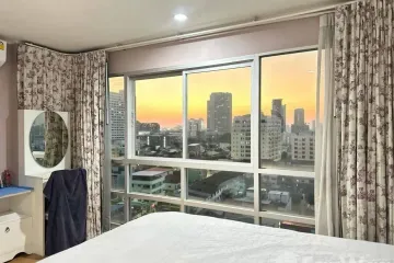 1 Bedroom Condo for rent in Huai Khwang, Bangkok near MRT Huai Khwang