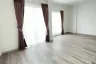 3 Bedroom Townhouse for rent in Thanda Plus Wongwaen-Theparak, Bang Phli Yai, Samut Prakan