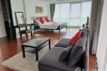 4 Bedroom Condo for rent in Sathorn Gallery Residences, Silom, Bangkok near BTS Surasak