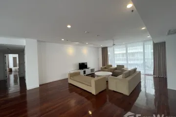 4 Bedroom Condo for rent in Phra Khanong Nuea, Bangkok near BTS Ekkamai