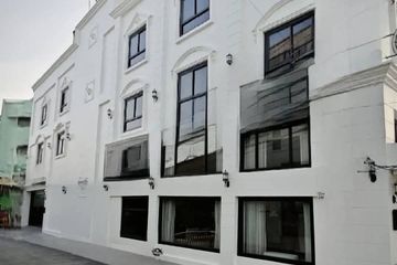 4 Bedroom Townhouse for rent in Lat Yao, Bangkok near Airport Rail Link Bang Khen