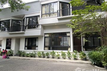 3 Bedroom House for rent in Phra Khanong, Bangkok near BTS Thong Lo