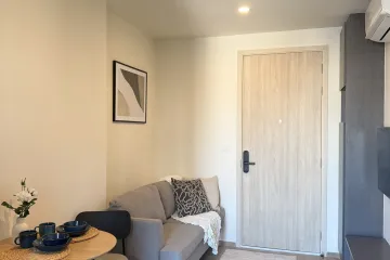 1 Bedroom Condo for rent in Huai Khwang, Bangkok near MRT Phra Ram 9