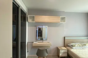 1 Bedroom Condo for rent in Bang Yi Khan, Bangkok near MRT Bang Yi Khan