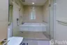 3 Bedroom Condo for rent in Liv At 49, Khlong Tan Nuea, Bangkok near BTS Thong Lo