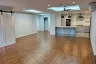 2 Bedroom Condo for rent in Beverly Hills Mansion, Phra Khanong Nuea, Bangkok near BTS Ekkamai