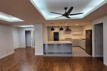 2 Bedroom Condo for rent in Phra Khanong Nuea, Bangkok near BTS Ekkamai