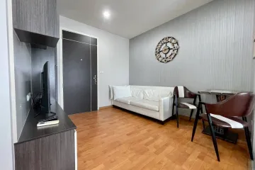 Condo for rent in Pak Khlong Phasi Charoen, Bangkok near MRT Bang Wa