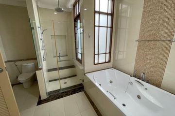 4 Bedroom Townhouse for rent in Phra Khanong Nuea, Bangkok near BTS Phra Khanong