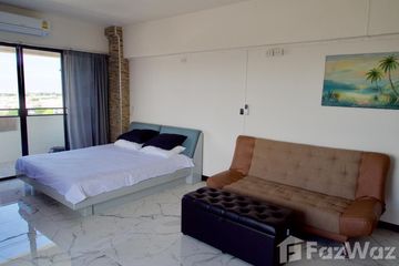 Condo for rent in Hua Mak, Bangkok near MRT Lam Sali