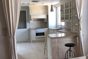 2 Bedroom Condo for rent in Thung Maha Mek, Bangkok near MRT Khlong Toei