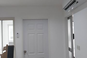1 Bedroom Condo for rent in Lumpini Ville Cultural Center, Sam Sen Nok, Bangkok near MRT Huai Khwang