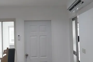 1 Bedroom Condo for rent in Sam Sen Nok, Bangkok