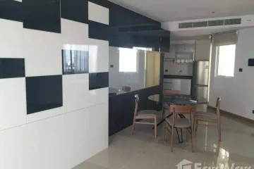 2 Bedroom Condo for rent in Huai Khwang, Bangkok near MRT Thailand Cultural Centre