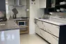1 Bedroom Condo for rent in Omni Tower Sukhumvit Nana, Khlong Toei, Bangkok near BTS Nana