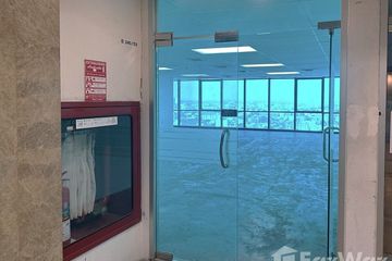 Office for rent in Huai Khwang, Bangkok near MRT Sutthisan