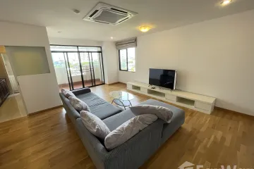 3 Bedroom Condo for rent in Phra Khanong Nuea, Bangkok near BTS Ekkamai