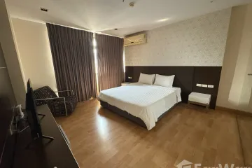 1 Bedroom Apartment for rent in Nantiruj Tower, Khlong Toei, Bangkok near BTS Asoke