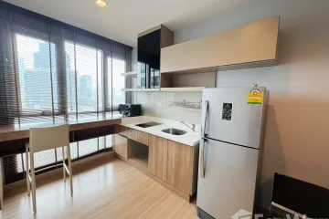 1 Bedroom Condo for rent in Thung Wat Don, Bangkok near BTS Saphan Taksin