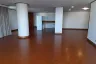 3 Bedroom Condo for rent in Baan Yen Akard, Chong Nonsi, Bangkok near MRT Lumpini