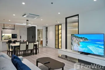 2 Bedroom Condo for rent in Khlong Toei Nuea, Bangkok near MRT Phetchaburi