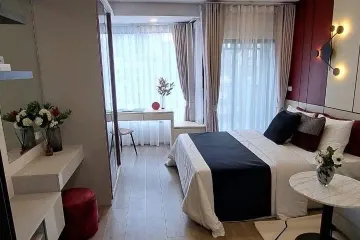 Condo for rent in Huai Khwang, Bangkok near MRT Huai Khwang