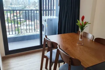 1 Bedroom Condo for rent in Huai Khwang, Bangkok near MRT Huai Khwang
