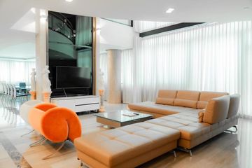 4 Bedroom Condo for rent in Bang Phong Pang, Bangkok